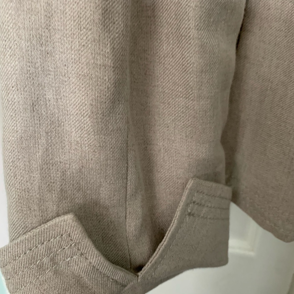 Light Sand Linen Jacket - Picture 2 of 11
